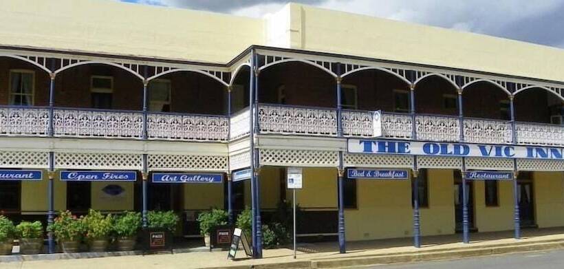 Отель The Old Vic Inn