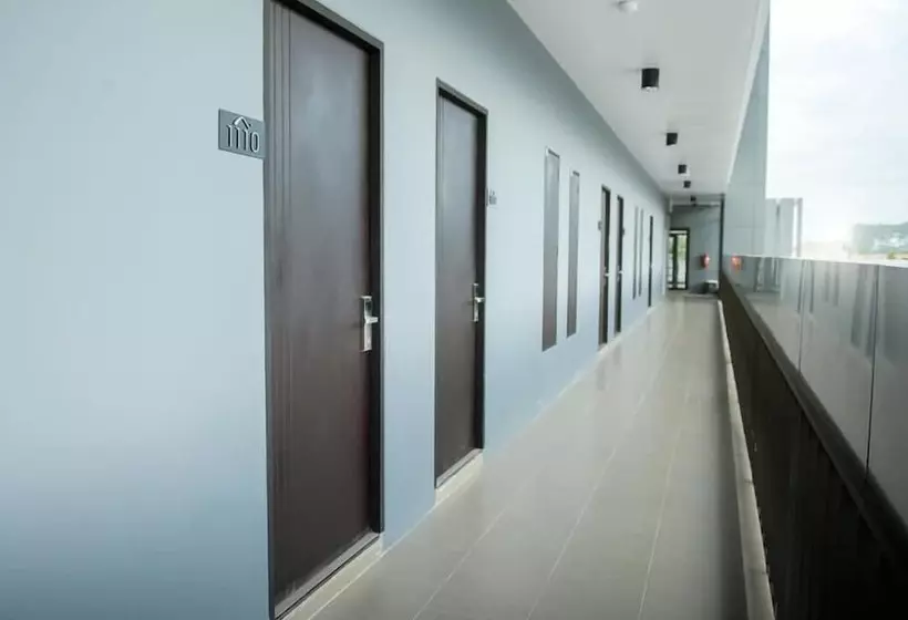 Отель The Peak Boutique