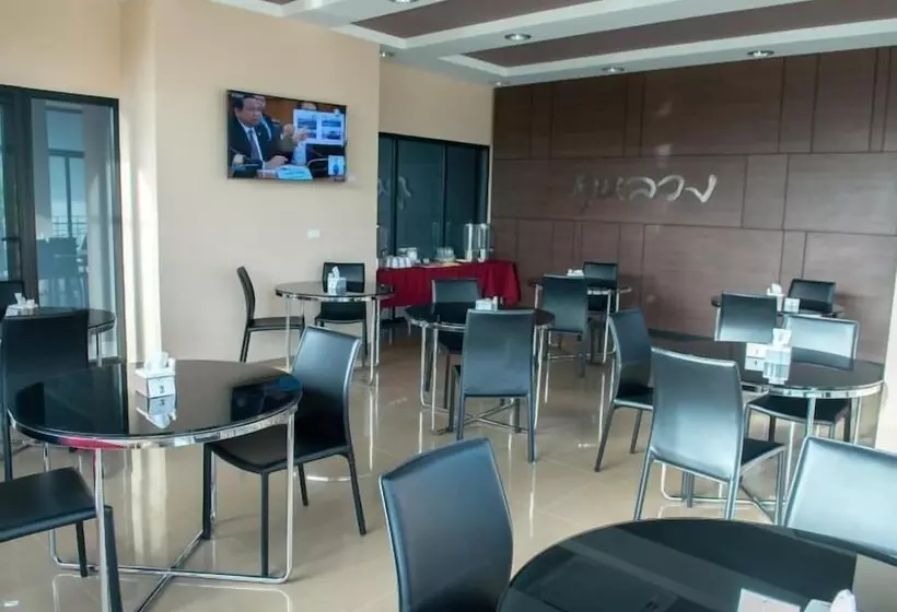 Отель The Peak Boutique