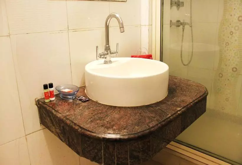 Oyo Apartments Dwarka Sector 12