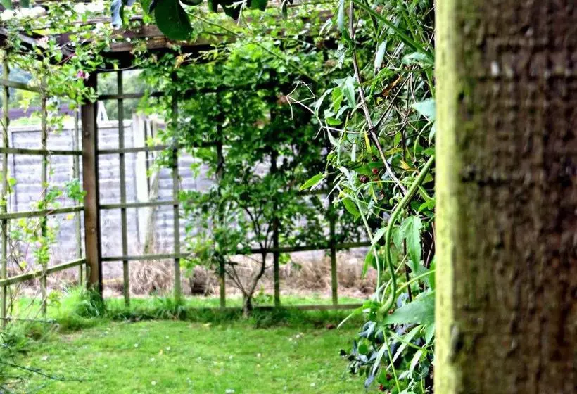 Reservoir View Motel