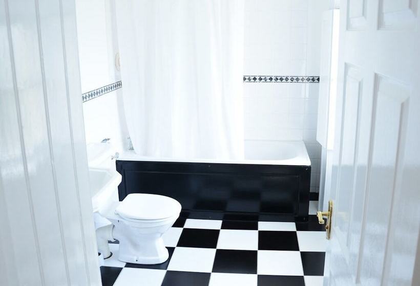 مبيت وإفطار Belmont Hall