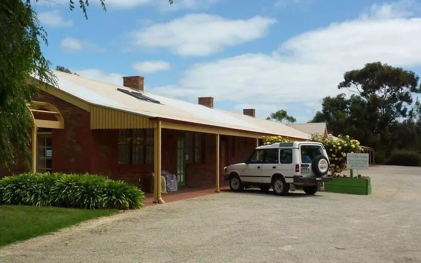 Coonawarra Place Motor Inn