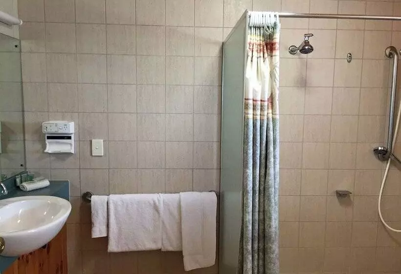 Coonawarra Place Motor Inn