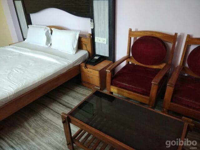 Hostal Sambit Royale