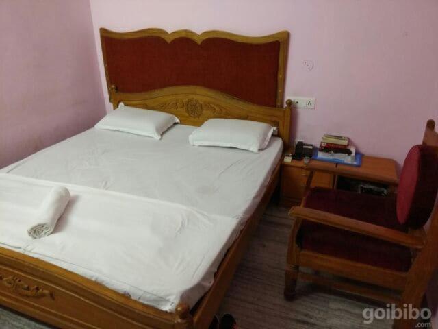 Hostal Sambit Royale