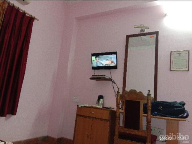 Hostal Sambit Royale