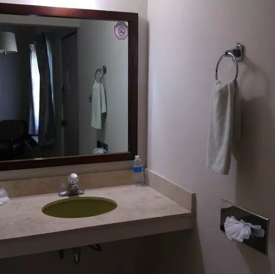 Отель Capital O 88 Inn