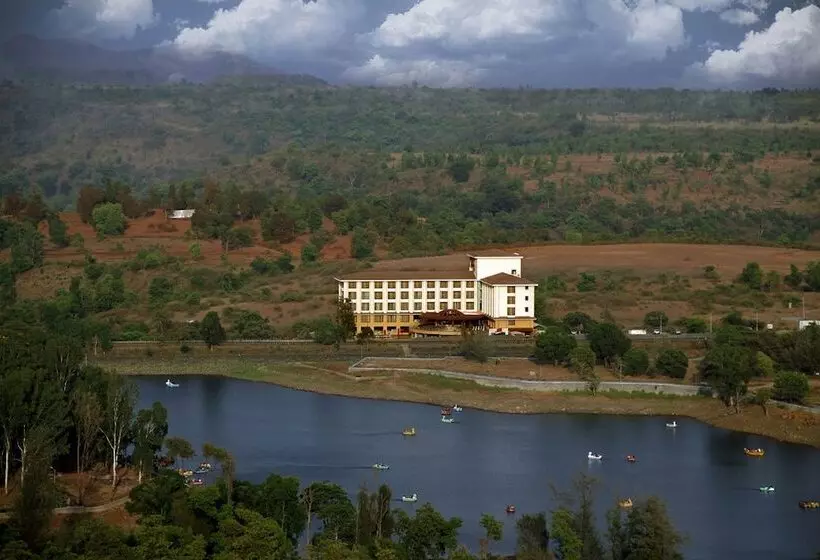 ホテル Aakar Lords Inn Saputara