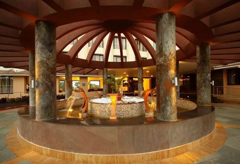 ホテル Aakar Lords Inn Saputara