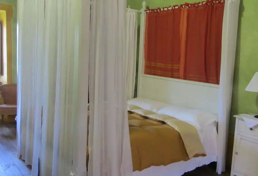 فندق Agriturismo Podere Pratovecchio