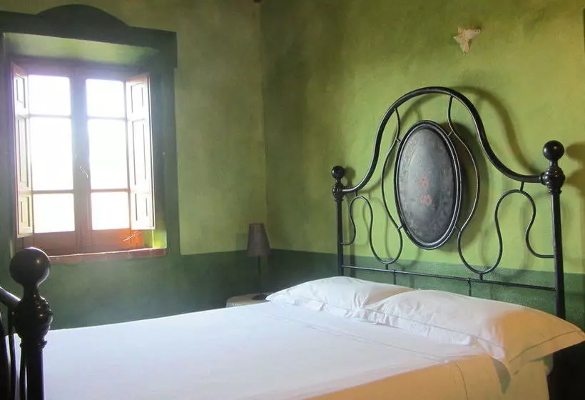 فندق Agriturismo Podere Pratovecchio