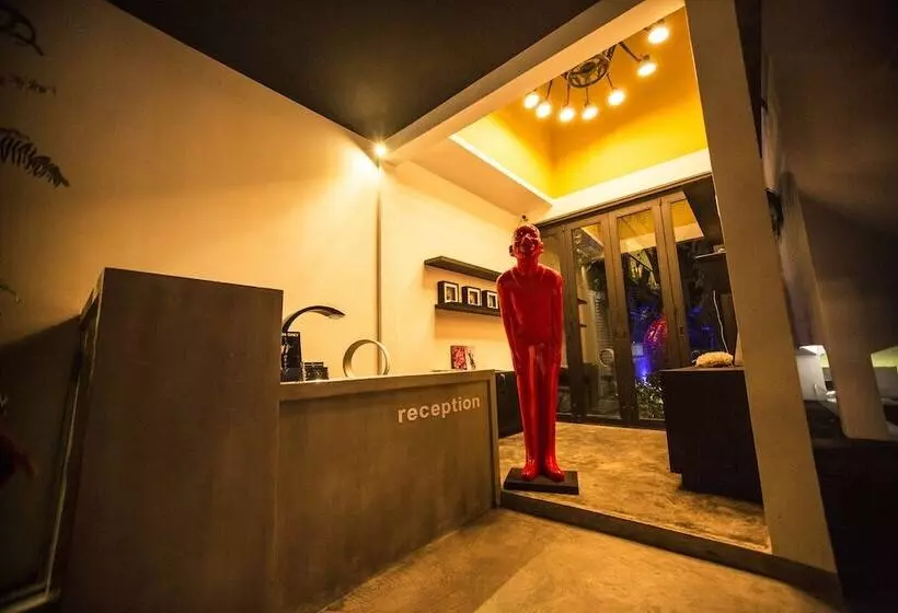 Отель Arthur&paul   Caters To Men