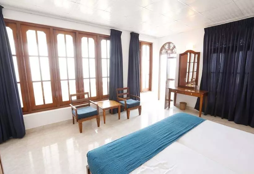 Hotel C Negombo