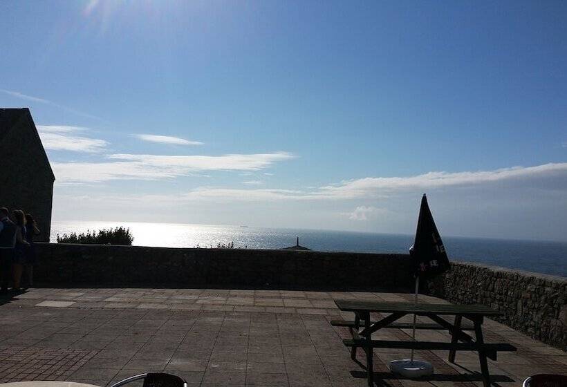 בית מלון כפרי Cape Cornwall Golf & Leisure