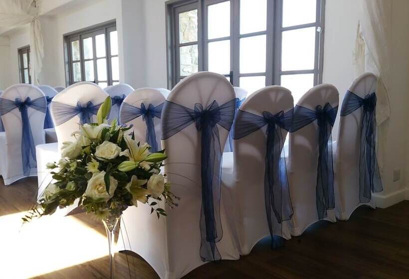 בית מלון כפרי Cape Cornwall Golf & Leisure