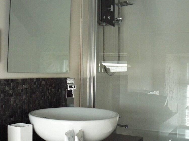 בית מלון כפרי Cape Cornwall Golf & Leisure