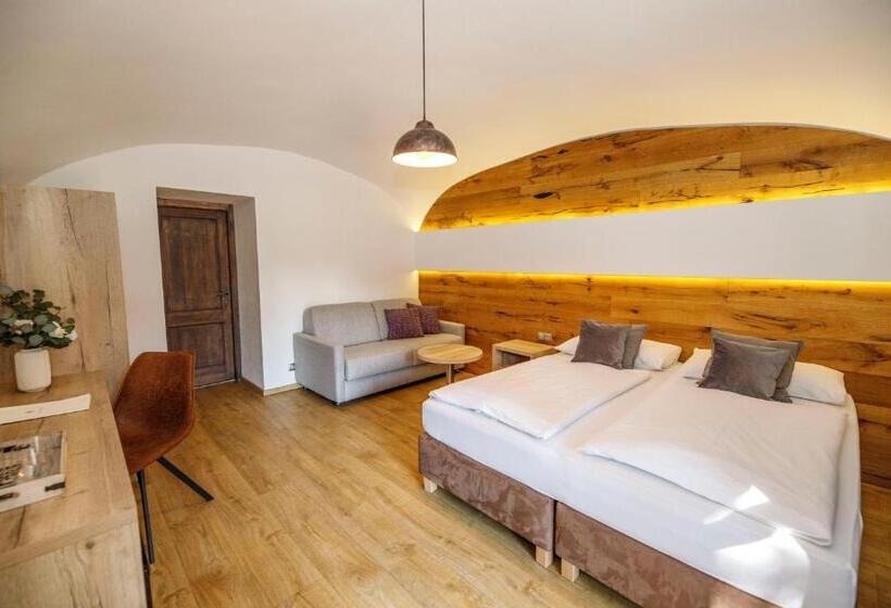 호텔 Dvůr Pecínov