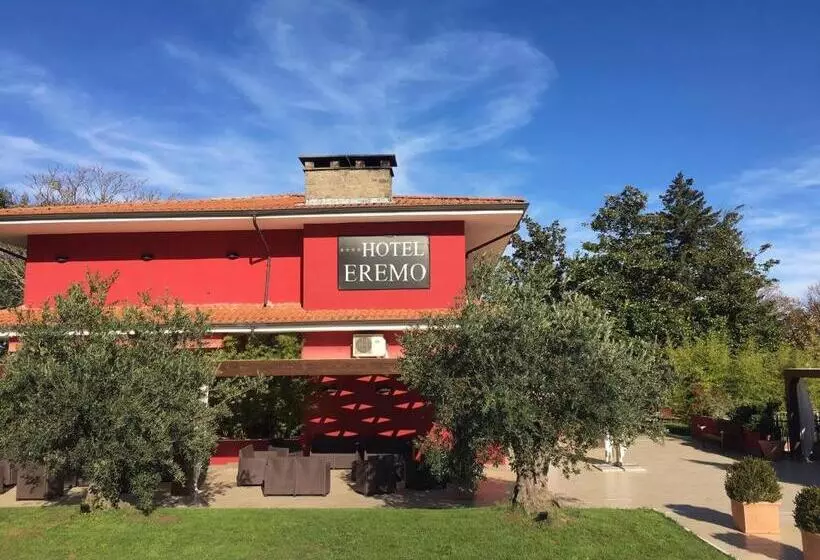 Отель Eremo