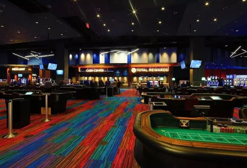 Отель Harrah S Cherokee Valley River Casino &