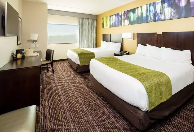 Отель Harrah S Cherokee Valley River Casino &