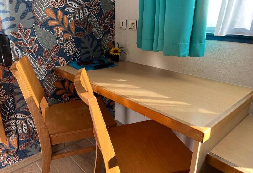 فندق Hôtel Le Laury S