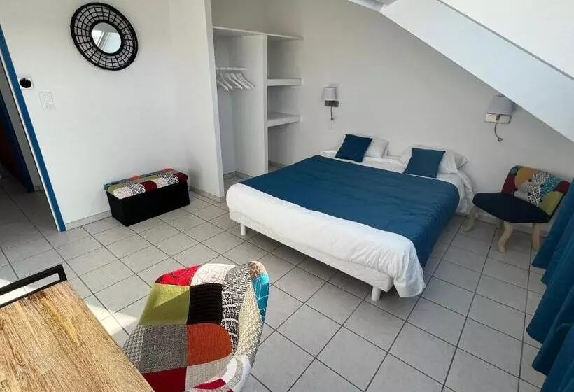 Отель Hôtel Le Laury S