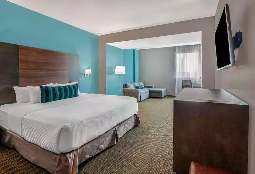 בית מלון כפרי La Quinta By Wyndham Aguascalientes