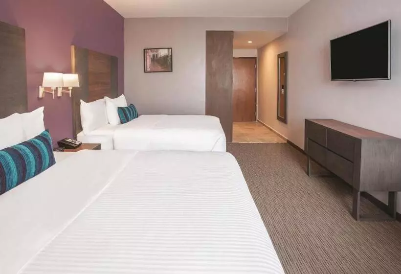 בית מלון כפרי La Quinta By Wyndham Aguascalientes