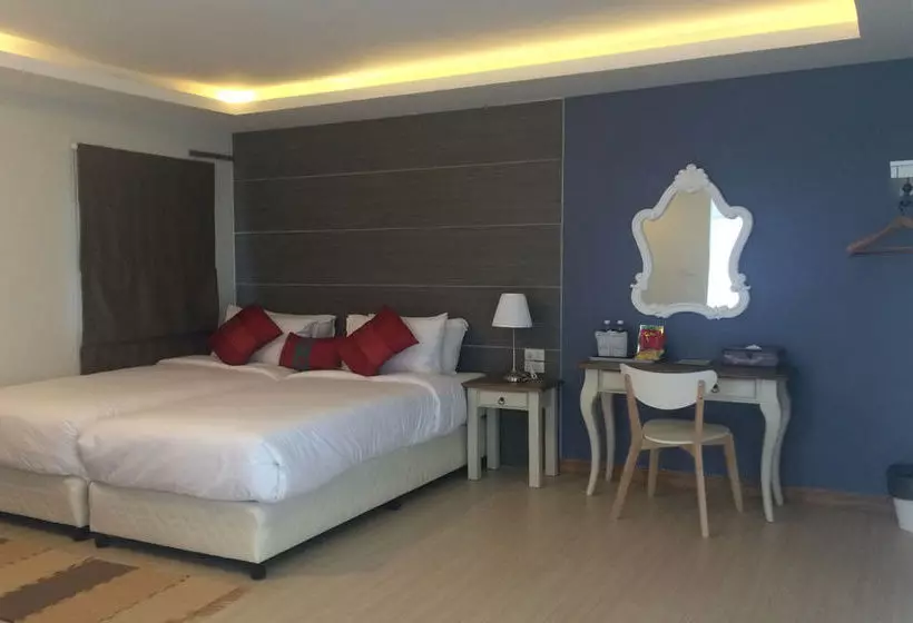 هتل Puktien Cabana Beach Resort And Residence