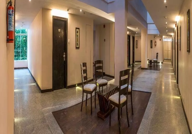 Mango Hotels Prangan