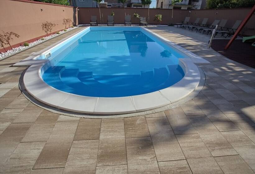 פנסיון Biser Dunava