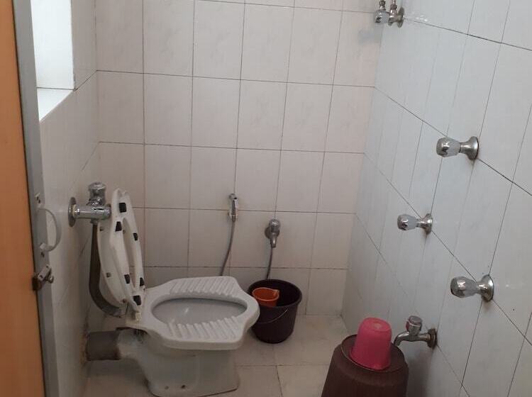 פנסיון Milan Guest House