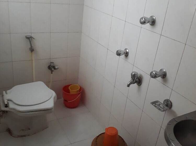 פנסיון Milan Guest House