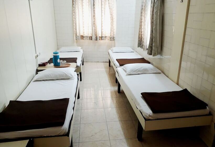 פנסיון Milan Guest House