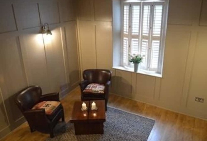 ペンション Number Fifty Townhouse Accommodation