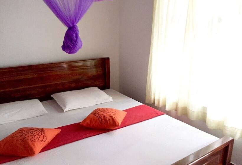 بنسيون Saubagya Inn