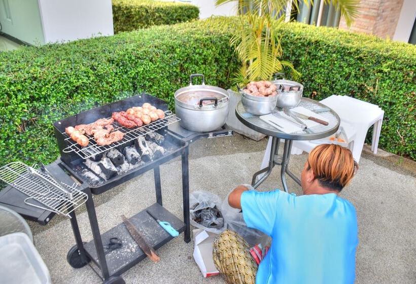 Pool Access 89 At Rawai