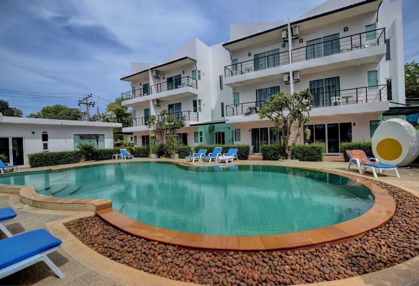 Pool Access 89 At Rawai