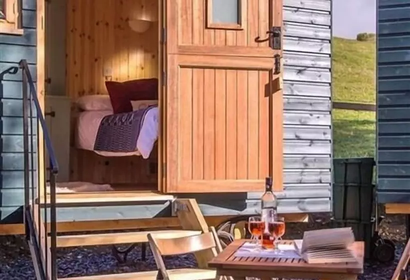 ベッドアンドブレックファースト Siabod Huts