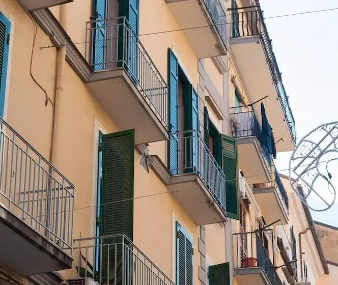 تختخواب و صبحانه Tetto Fiorito