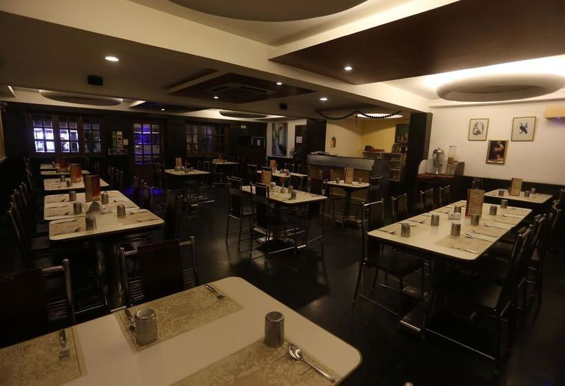 簡易ホテル Royal Sathyam