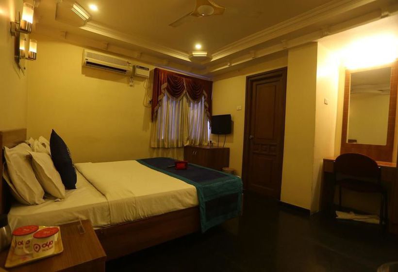 簡易ホテル Royal Sathyam