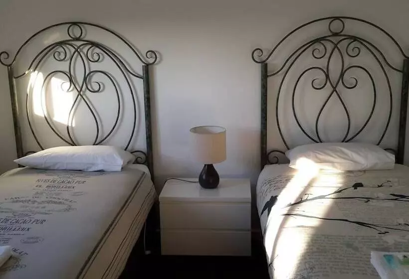 호텔 Bay View Holiday Village