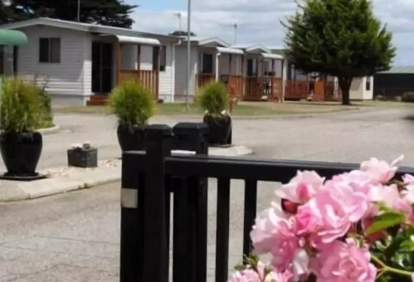 호텔 Bay View Holiday Village