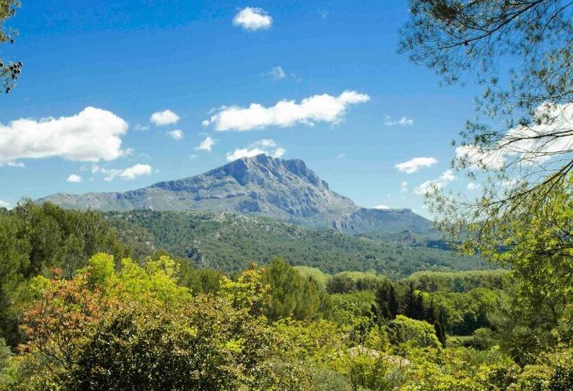 Отель F1 Aix En Provence Sainte Victoire