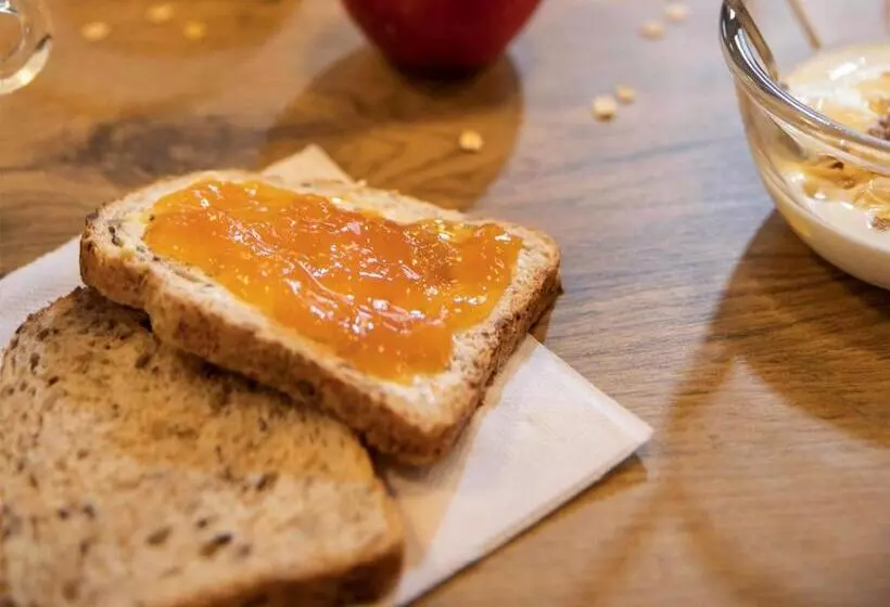Отель F1 Aix En Provence Sainte Victoire