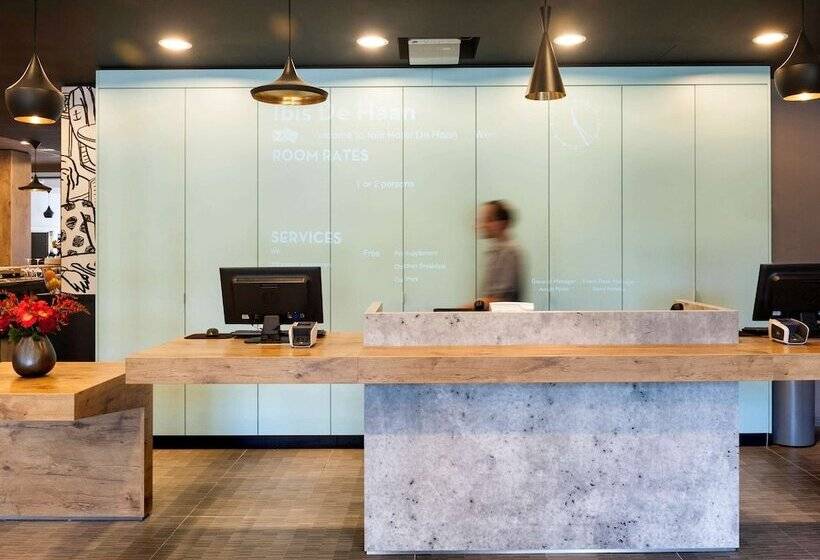 Отель Ibis De Haan
