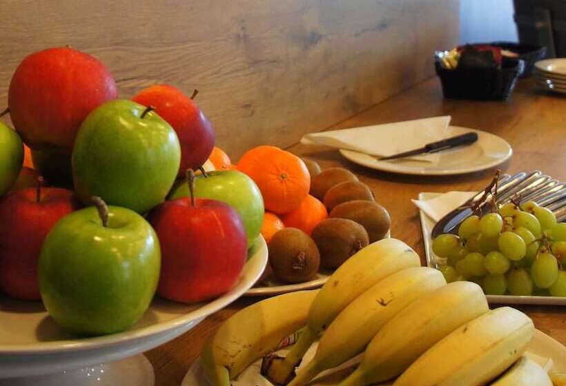 Отель Ibis De Haan