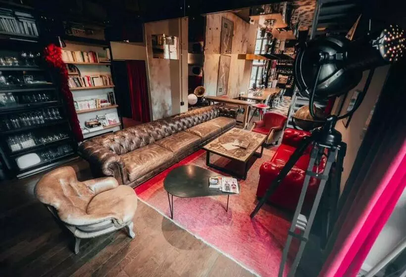 בית מלון כפרי Le Magic Hall